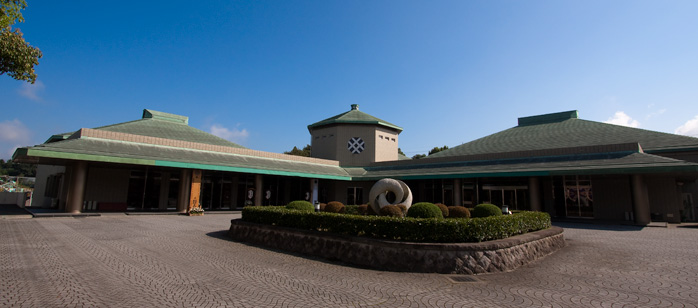 八富成田斎場